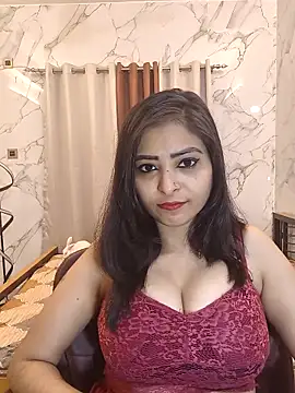 QUEEN-ADITI online show from 02/24/26, 04:27