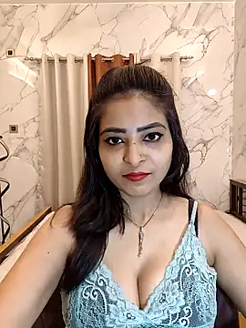 QUEEN-ADITI online show from 03/07/26, 05:43