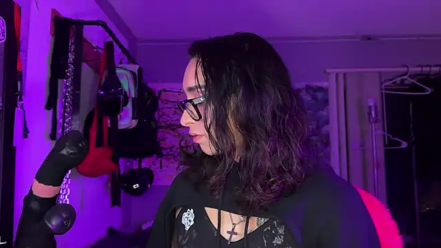 xoFrankie online show from 11/06/25, 03:18