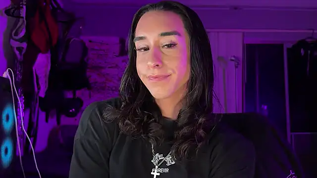 xoFrankie online show from 12/18/25, 03:45