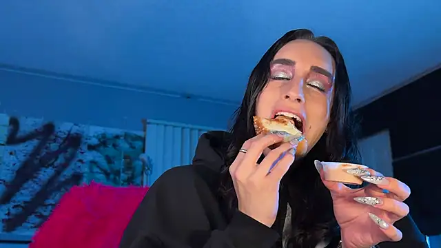 xoFrankie online show from 04/04/26, 08:01