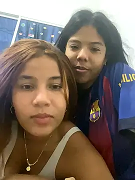 Snapshot of loversexxxles chatting on 11/02/25, 07:33 loversexxxles online show from 11/02/25, 07:33