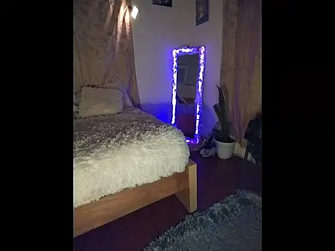 Ella rr online show from 10/23/25, 04:34