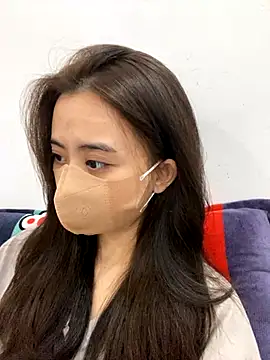 Mochi21 online show from 10/31/25, 03:40