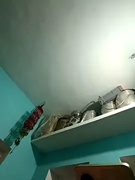 Snapshot of Meenu_chauhan chatting on 10/30/25, 09:22 Meenu chauhan online show from 10/30/25, 09:22