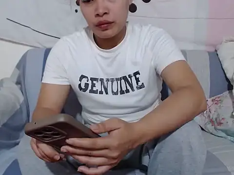 Hotbhebs online show from 10/27/25, 08:18