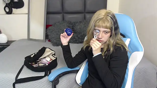 Amnesia  online show from 09/12/25, 01:11