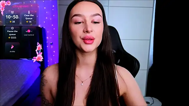 Veronica Larsson online show from 02/17/26, 11:40