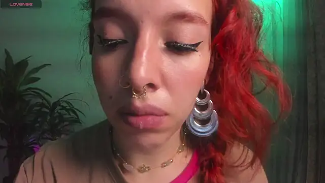 bri von dhara   online show from 10/27/25, 10:19