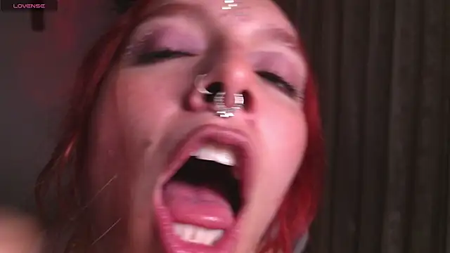 bri von dhara   online show from 12/01/25, 11:32