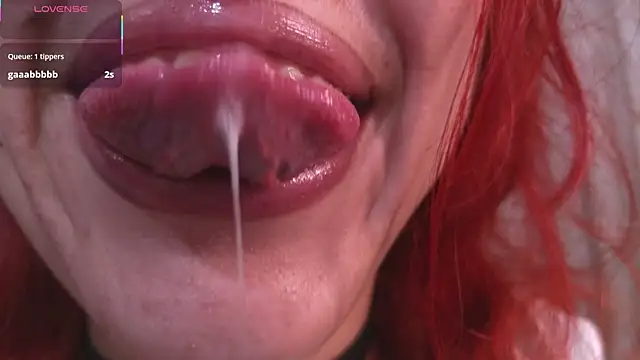 bri von dhara   online show from 12/03/25, 07:45