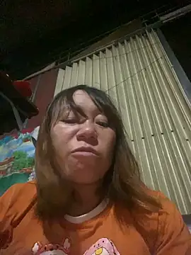 Snapshot of Dunmii chatting on 09/30/25, 03:50 Dunmii online show from 09/30/25, 03:50