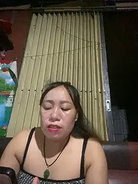 Snapshot of Dunmii chatting on 10/13/25, 01:22 Dunmii online show from 10/13/25, 01:22