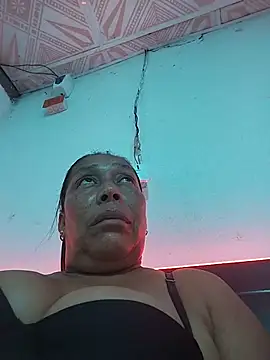 Naomi-Mature online show from 05/19/26, 03:35