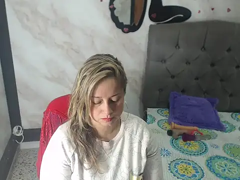 Brenda bigtitis online show from 11/08/25, 05:01