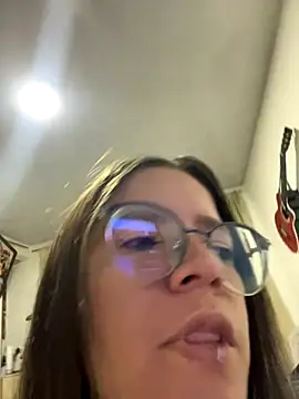 Allison Bailey online show from 10/04/25, 12:08