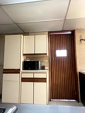 Jasmin Pink online show from 09/27/25, 04:12