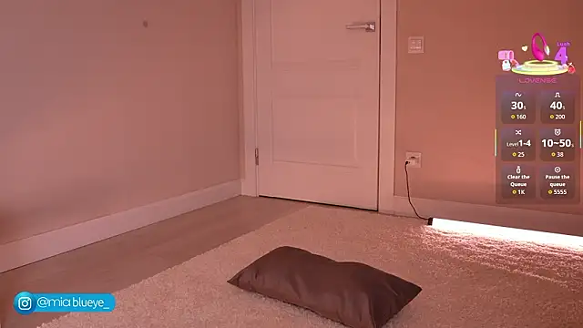 Miablueye online show from 03/04/26, 04:24