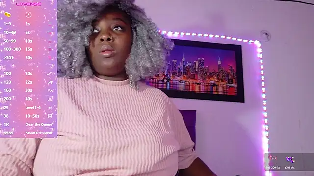 ebony NeighborMoans online show from 04/13/26, 06:35