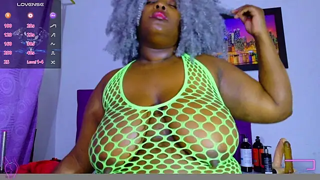 Snapshot of ebony_NeighborMoans chatting on 07/07/26, 07:23 ebony NeighborMoans online show from 07/07/26, 07:23