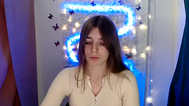 JuiceLips   online show from 09/15/25, 04:40