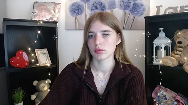 JuiceLips   online show from 09/30/25, 10:31