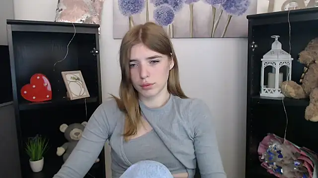 JuiceLips   online show from 10/06/25, 06:55