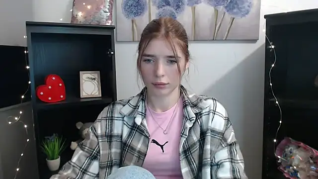 JuiceLips   online show from 11/19/25, 01:55