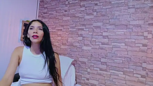 Martina thompson69 online show from 02/13/26, 03:41