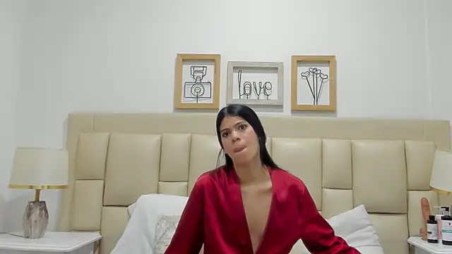 SkinnyGirl 28 online show from 01/05/26, 07:28