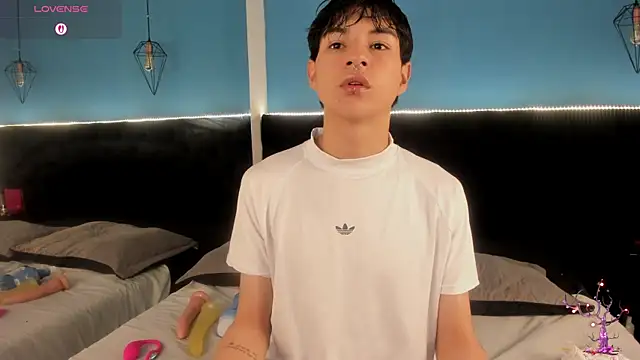 AleAurarashi online show from 09/08/25, 10:09