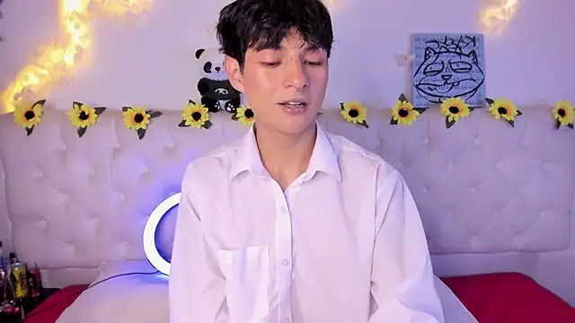 AleAurarashi online show from 01/14/26, 02:39