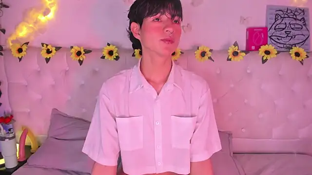 AleAurarashi online show from 02/20/26, 04:42