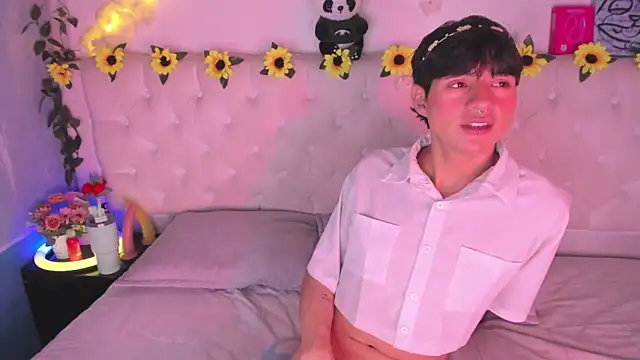 AleAurarashi online show from 02/20/26, 06:26