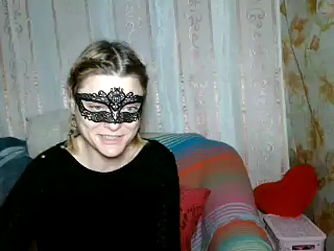 Miss Nona online show from 12/15/25, 12:09