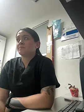 marianm29 online show from 03/08/26, 02:15