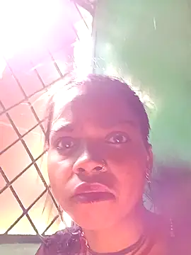 Snapshot of HotPiya439 chatting on 10/14/25, 05:41 HotPiya439 online show from 10/14/25, 05:41