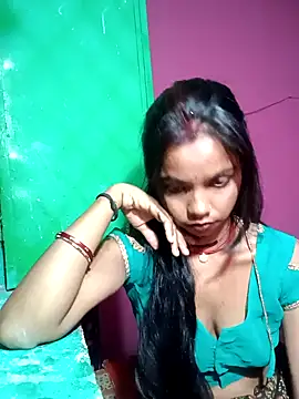 Snapshot of HotPiya439 chatting on 10/16/25, 11:06 HotPiya439 online show from 10/16/25, 11:06