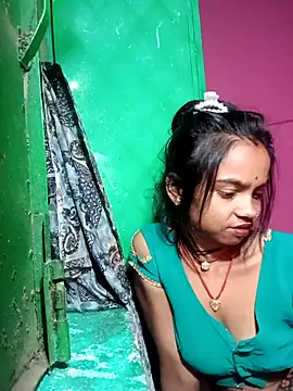 Snapshot of HotPiya439 chatting on 10/17/25, 11:51 HotPiya439 online show from 10/17/25, 11:51