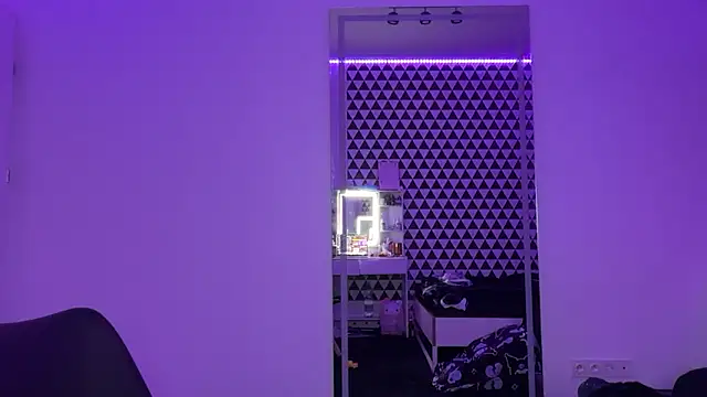 Snapshot of FluffySlutt chatting on 02/02/26, 12:31 FluffySlutt online show from 02/02/26, 12:31