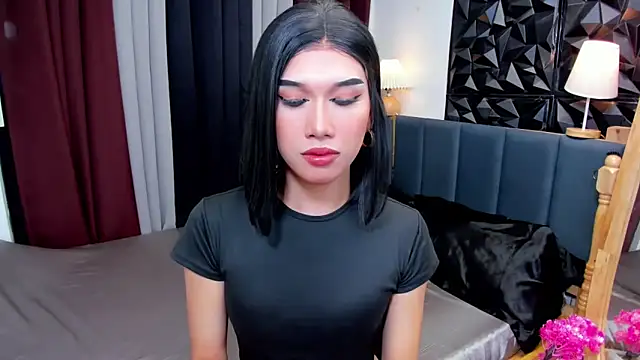 MaxCollins online show from 11/08/25, 02:50