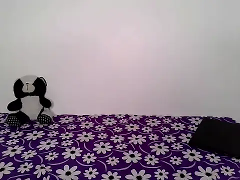 Snapshot of Naina_gf chatting on 09/11/25, 05:35 Naina gf online show from 09/11/25, 05:35