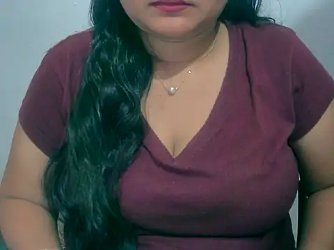 Saniya K online show from 01/14/26, 04:01