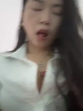 Snapshot of DHJM168 chatting on 04/11/26, 04:39 DHJM168 online show from 04/11/26, 04:39