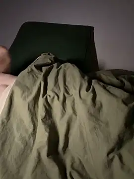 hijin11415 online show from 10/26/25, 04:57