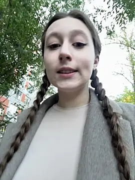 FroggyAnna online show from 10/01/25, 01:50