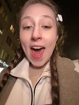 FroggyAnna online show from 10/15/25, 04:51