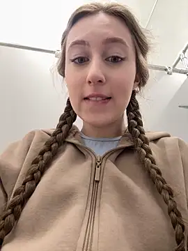 FroggyAnna online show from 03/17/26, 03:26