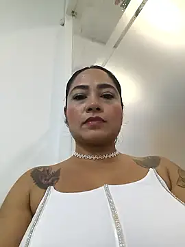 julieta evanns1 online show from 01/09/26, 08:10