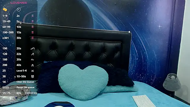 Snapshot of tiinaa_jouns chatting on 09/22/25, 12:29 tiinaa jouns online show from 09/22/25, 12:29